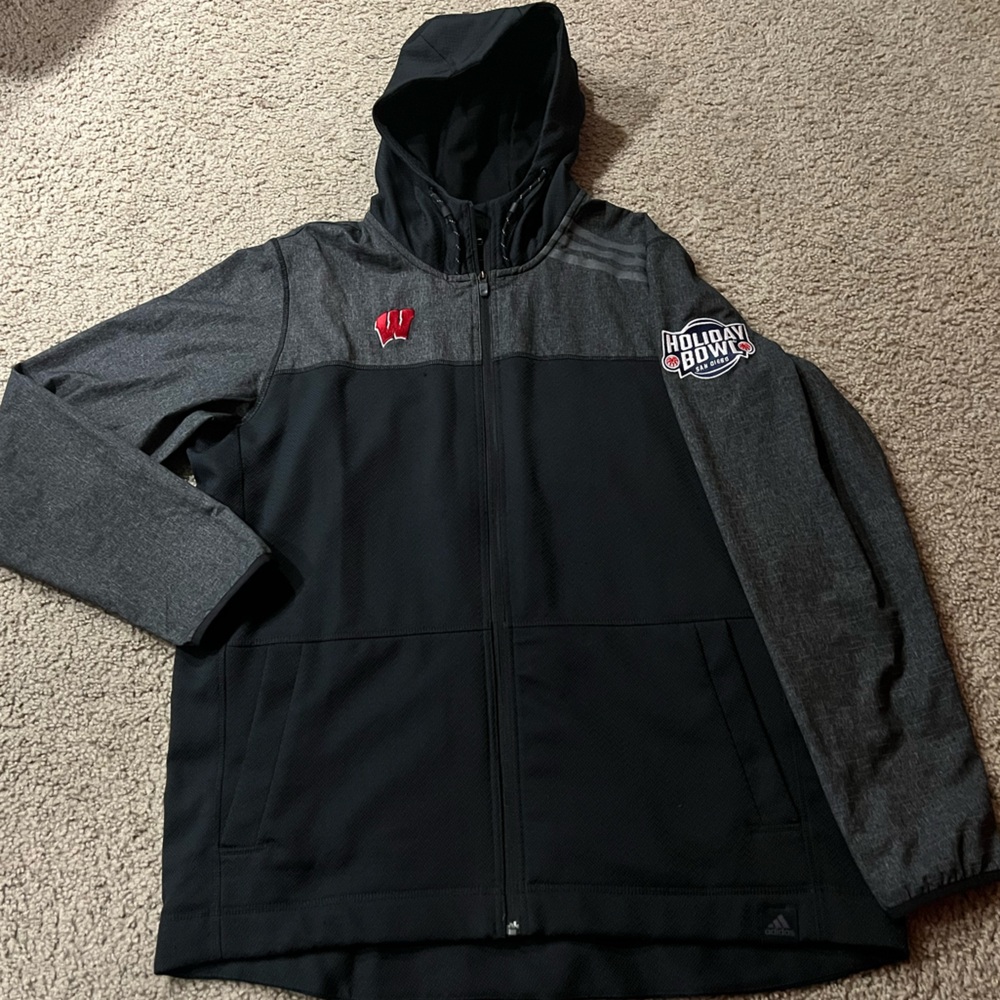 RARE adidas Wisconsin Football PLAYER ISSUED Bowl Tech Premium Hoodie jacket PE